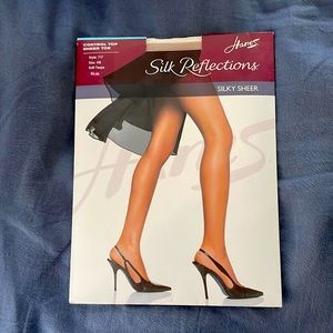 Silk Reflections, Silky Sheer Control Top, Sheer Toe Soft Taupe Pantyhose